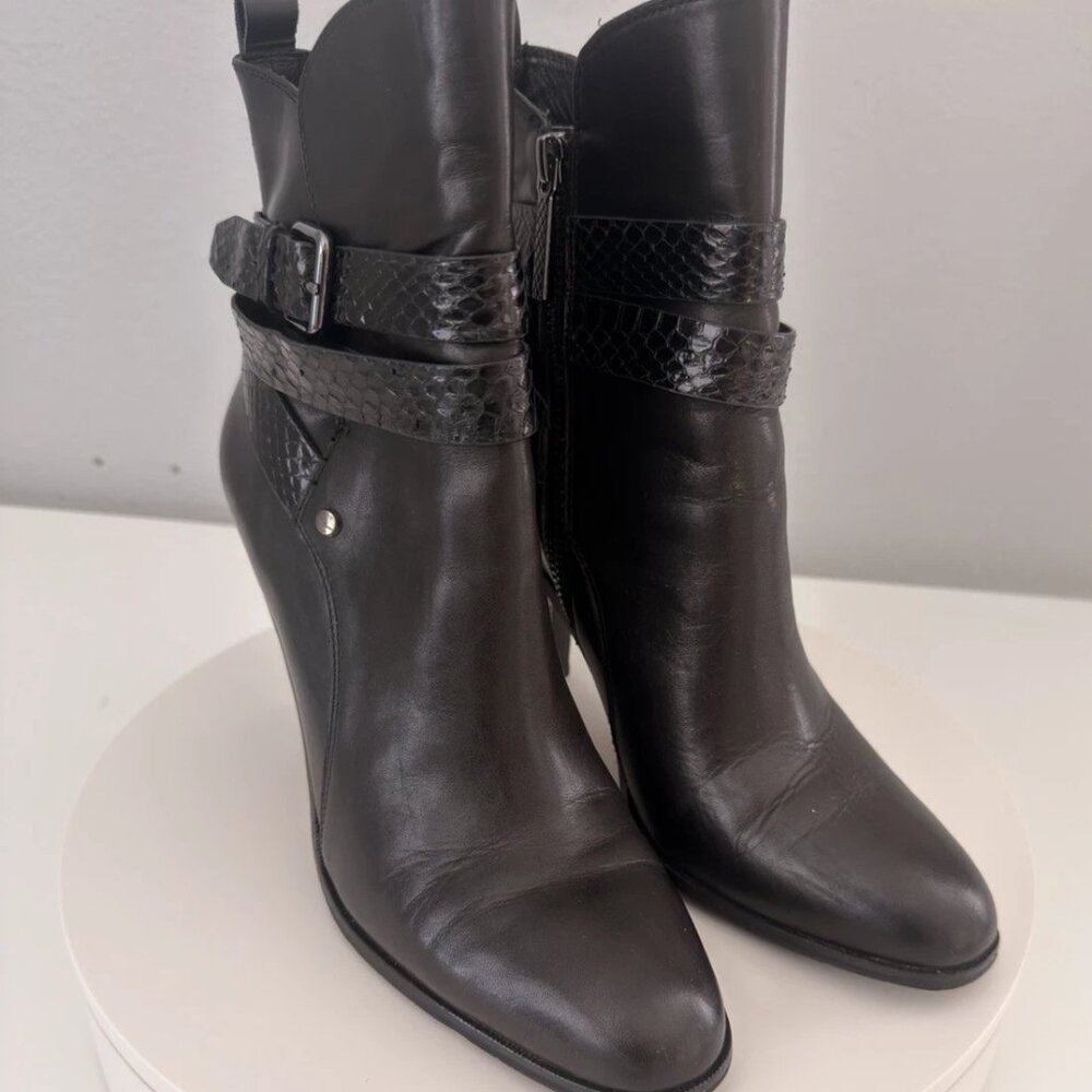 Donald J Pliner Women's Booties Leather Boots Block Heel Size 8.5